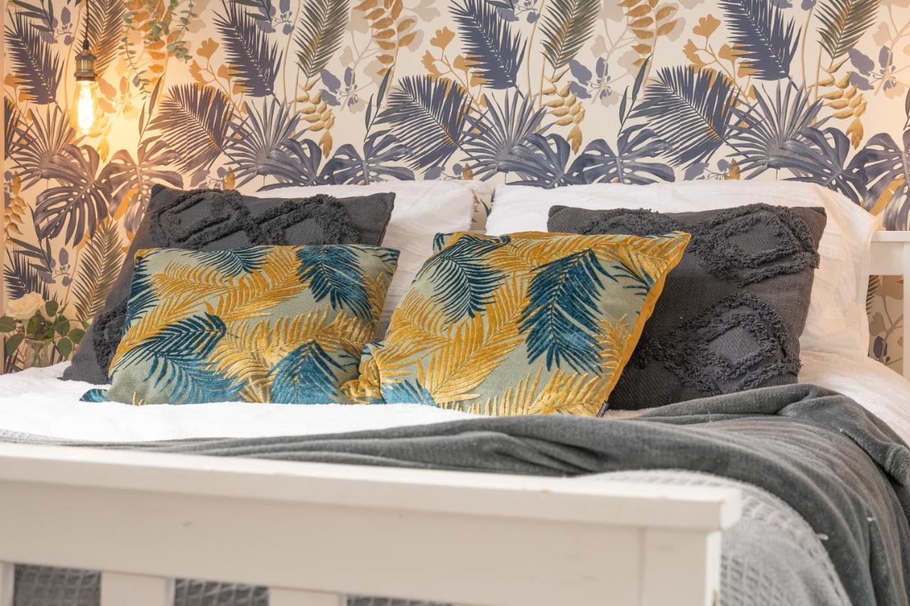 Vibrant Centre Living Apartment Aberdeen